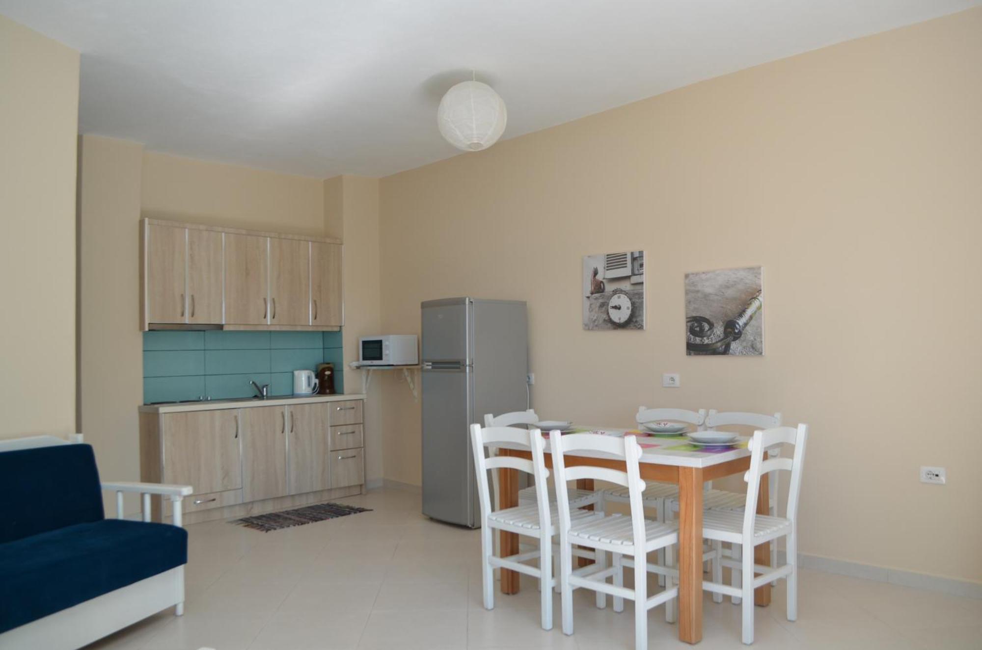 Saranda Holiday Apartments Bagian luar foto