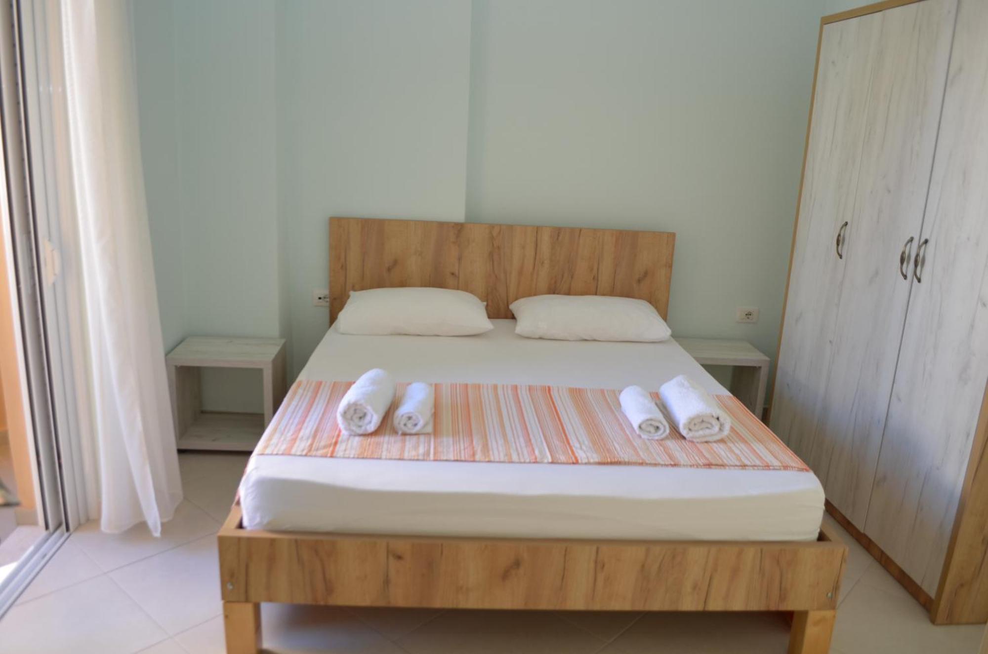 Saranda Holiday Apartments Bagian luar foto