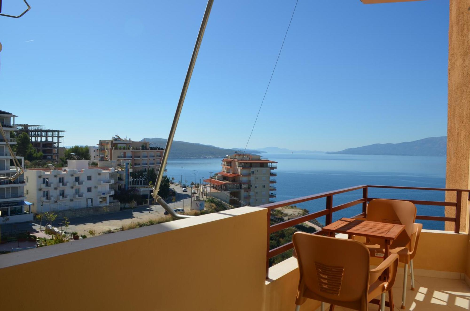 Saranda Holiday Apartments Bagian luar foto