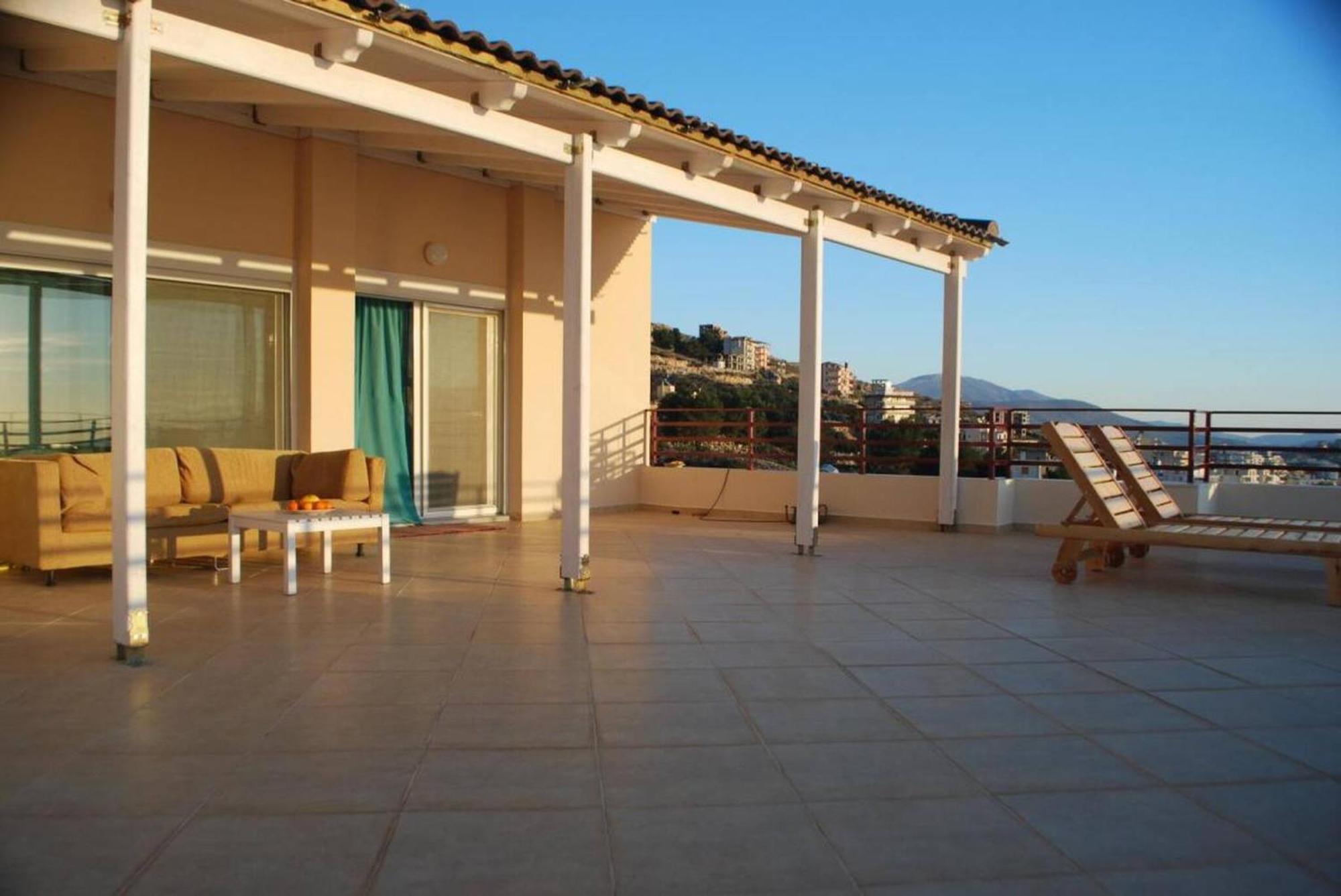 Saranda Holiday Apartments Bagian luar foto