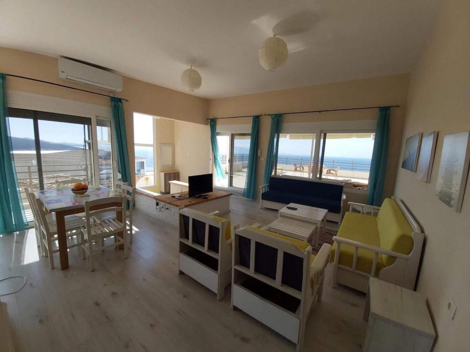 Saranda Holiday Apartments Bagian luar foto