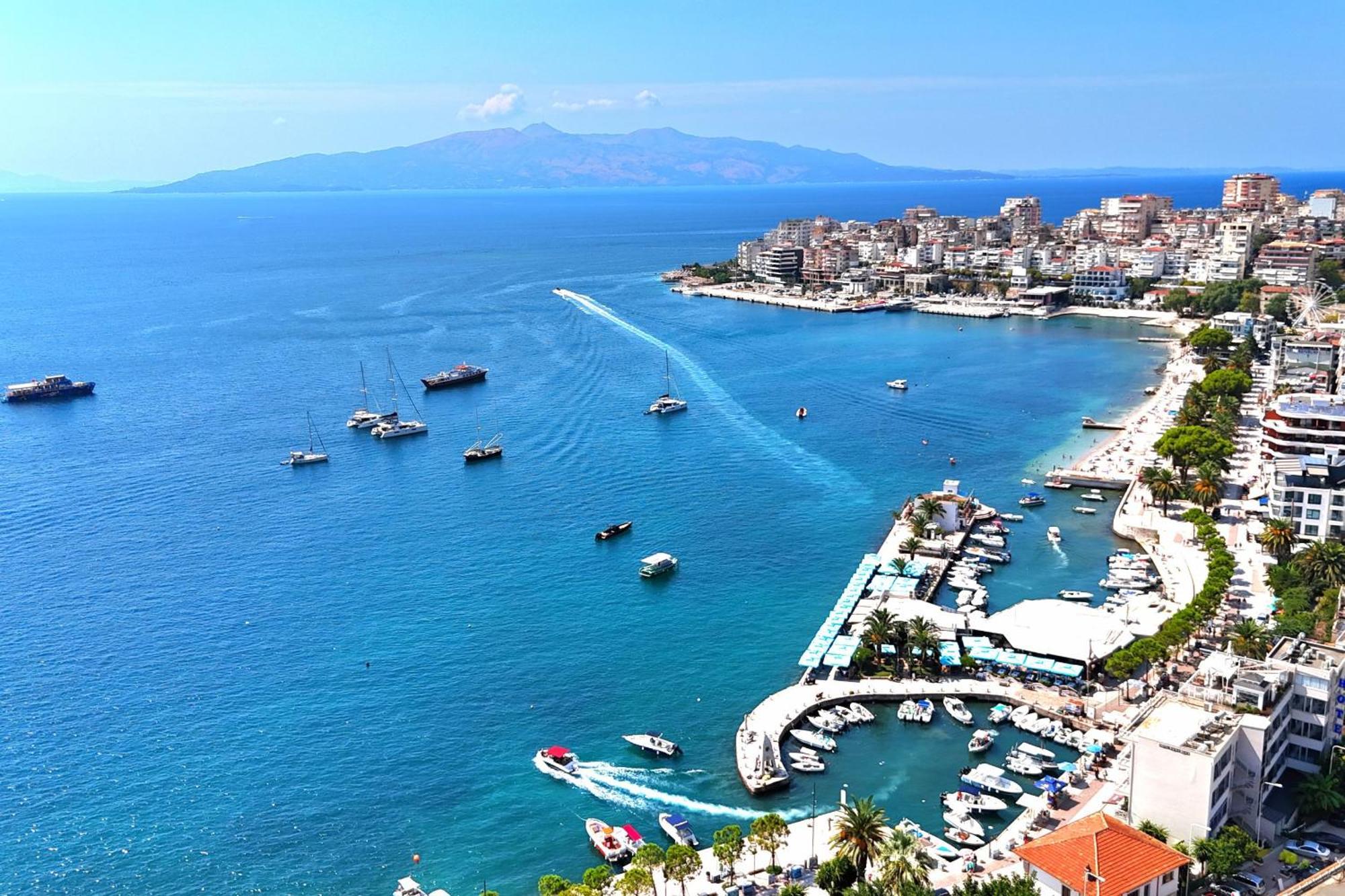 Saranda Holiday Apartments Bagian luar foto