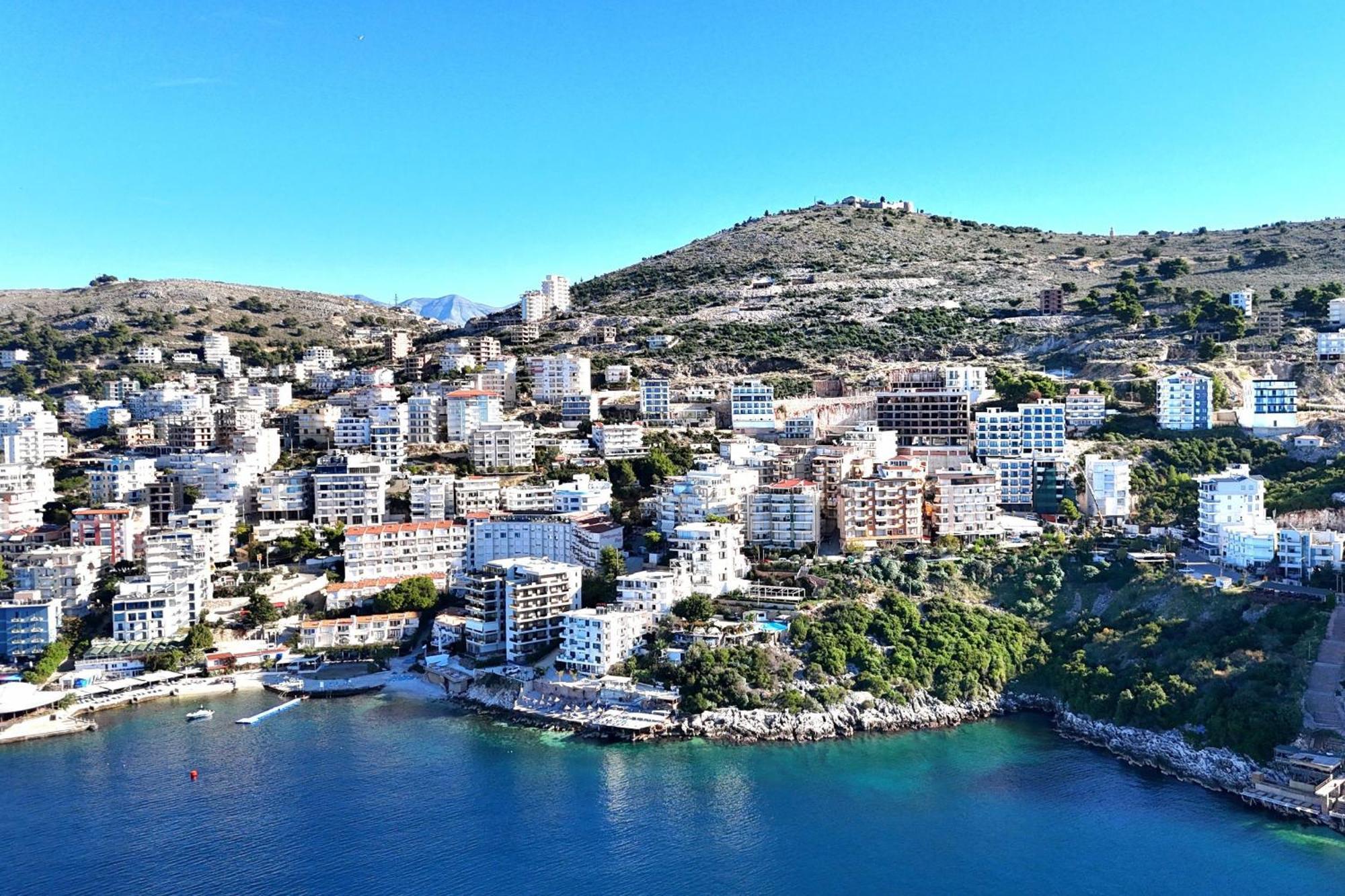 Saranda Holiday Apartments Bagian luar foto