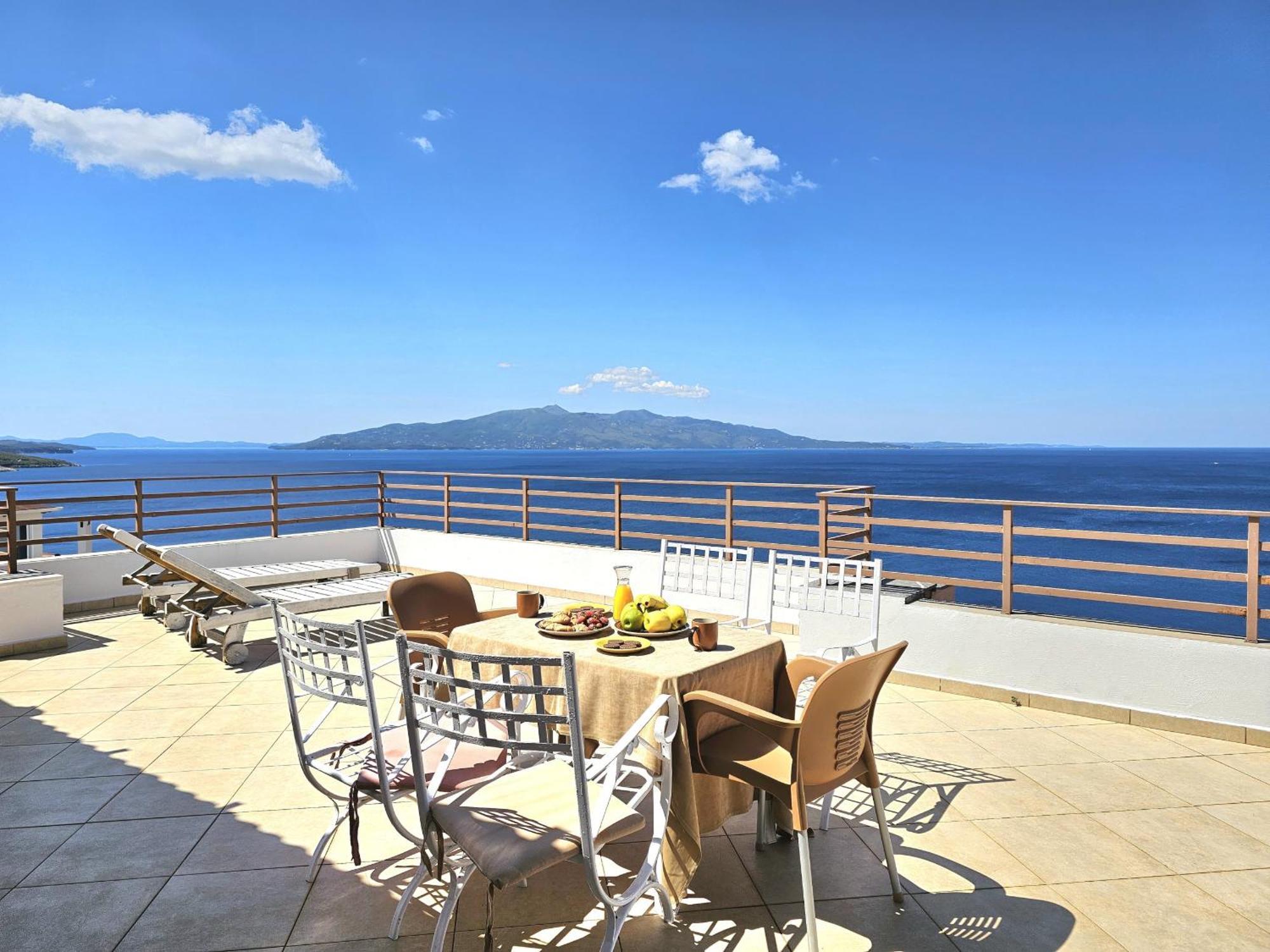 Saranda Holiday Apartments Bagian luar foto