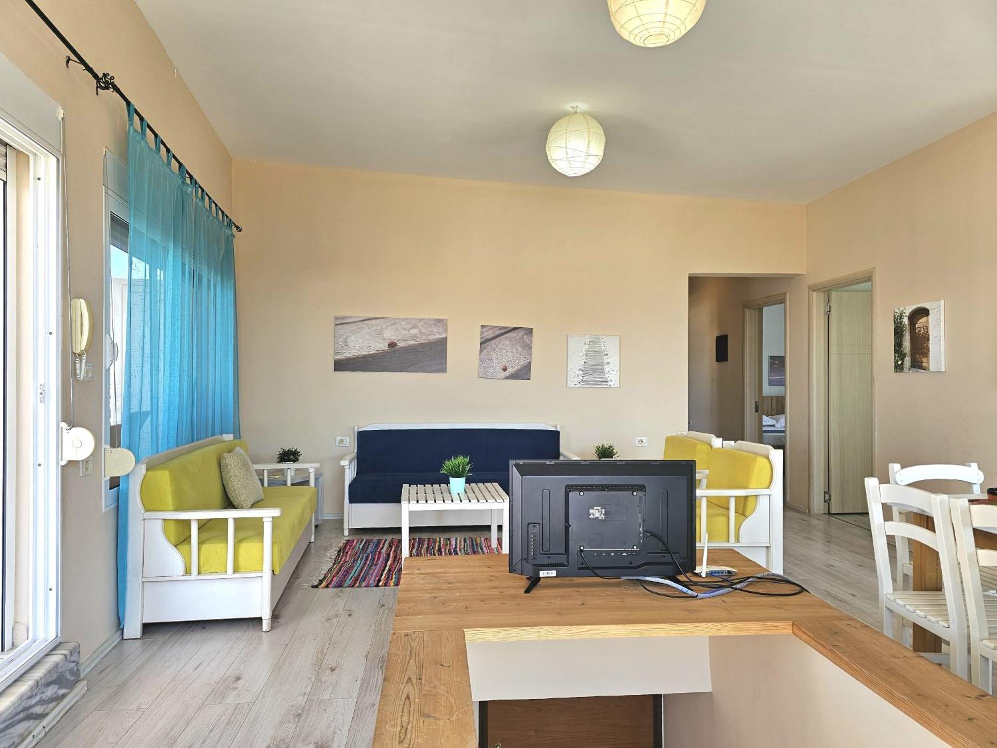 Saranda Holiday Apartments Bagian luar foto