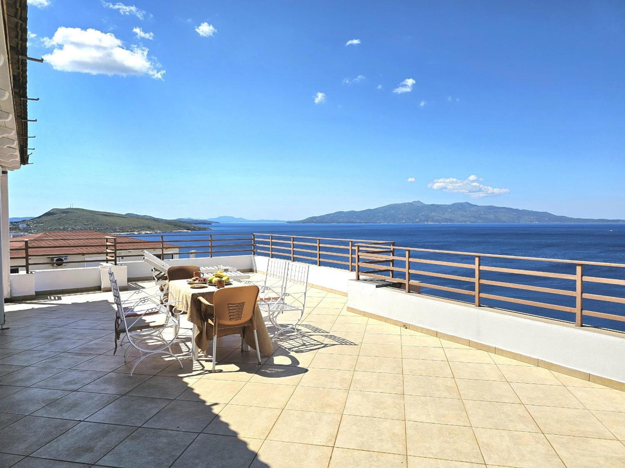Saranda Holiday Apartments Bagian luar foto