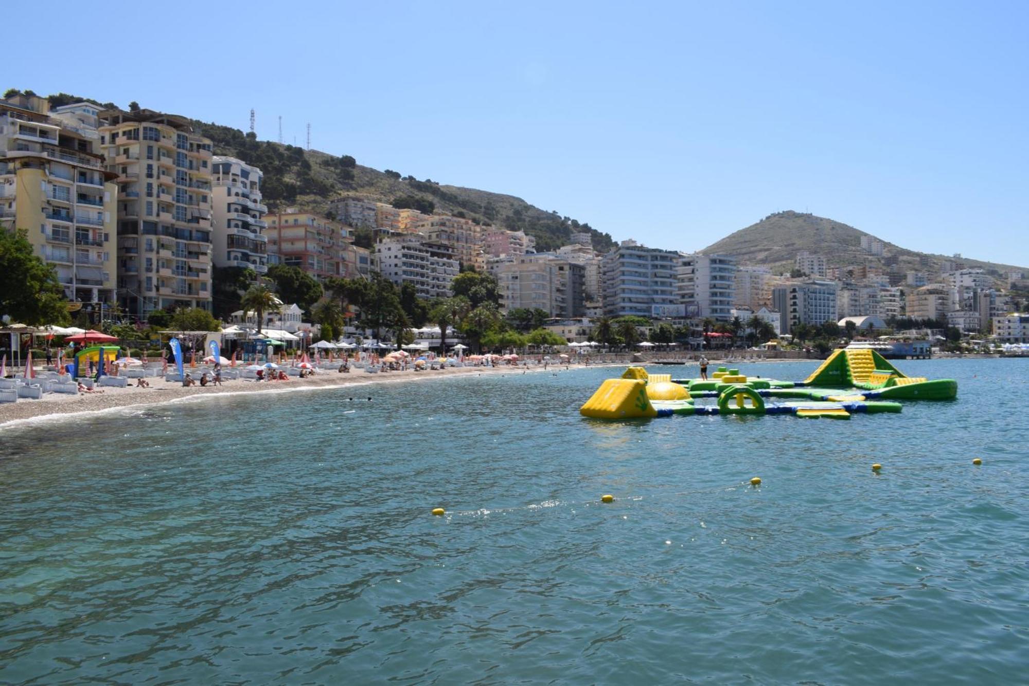 Saranda Holiday Apartments Bagian luar foto